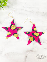 Load image into Gallery viewer, Shine bright, fuchsia star cowhide earring
