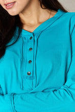 Load image into Gallery viewer, Zenana Exposed Seam Thumbhole Long Sleeve Top
