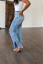 Load image into Gallery viewer, Carter High Rise Slit Hem Straight Jeans
